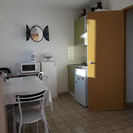 En Front De - 3256 Apartment